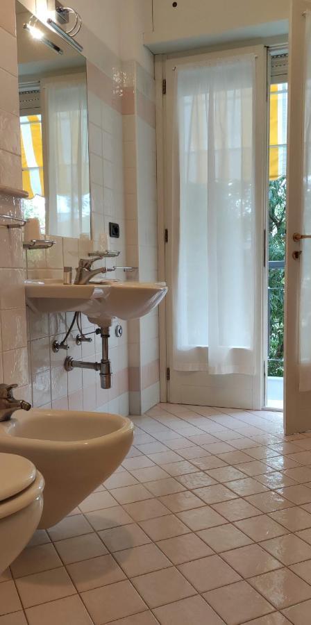 Hotel Villa Platani Риччоне Экстерьер фото